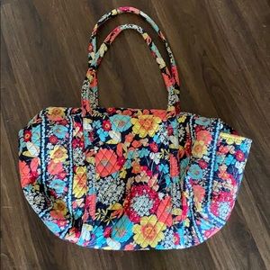 Vera Bradley large duffel bag